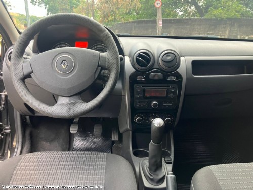 Renault SANDERO PRIVILEGE 1.6 2011/2012